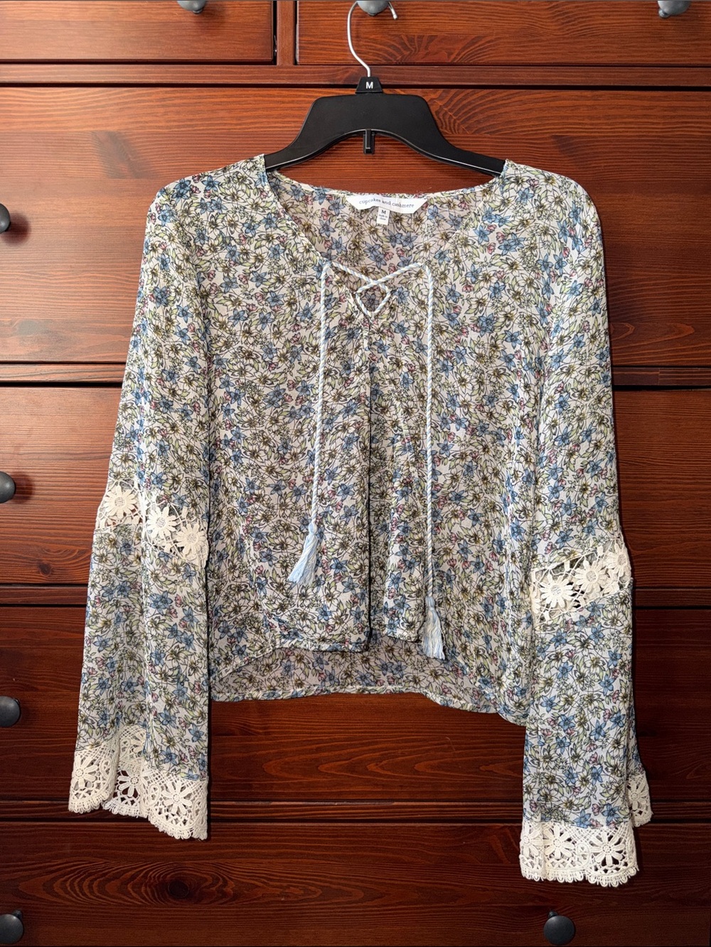 Cupcakes and Cashmere Zilla Floral Lace Trim Top Sheer Boho Medium
